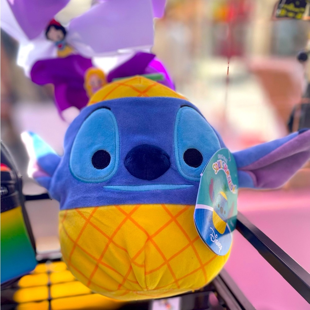 NWT Squishmallow Stitch in Pineapple Outfit